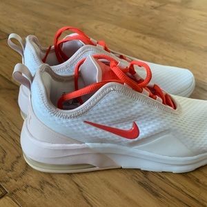 Nike air max motion 2
